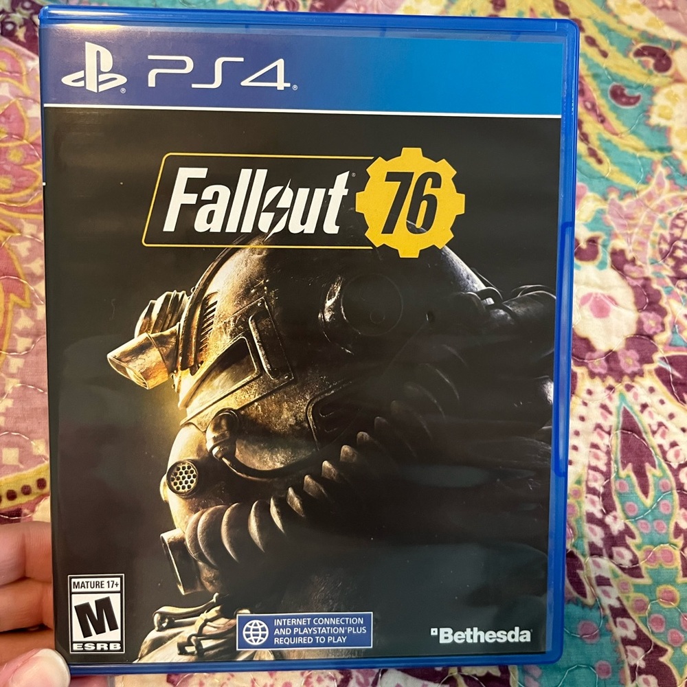 Fallout 76 for PS4 - Blue Case by Bethesda